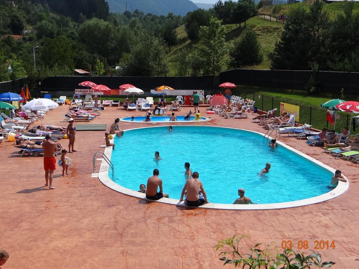 Cabana Pensiune La Brazi Vulcan  Zewnętrze zdjęcie