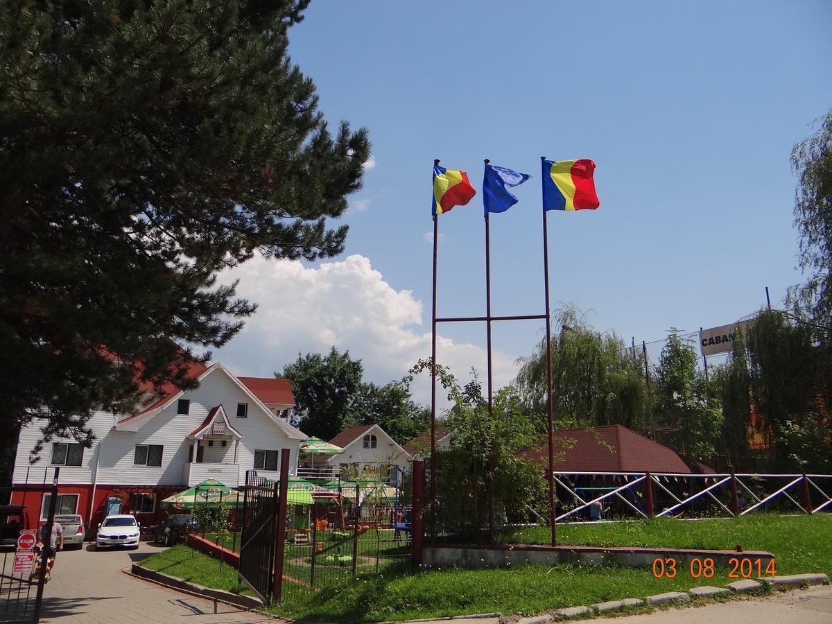 Cabana Pensiune La Brazi Vulcan  Zewnętrze zdjęcie